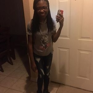 Meet your Posher, Monteria